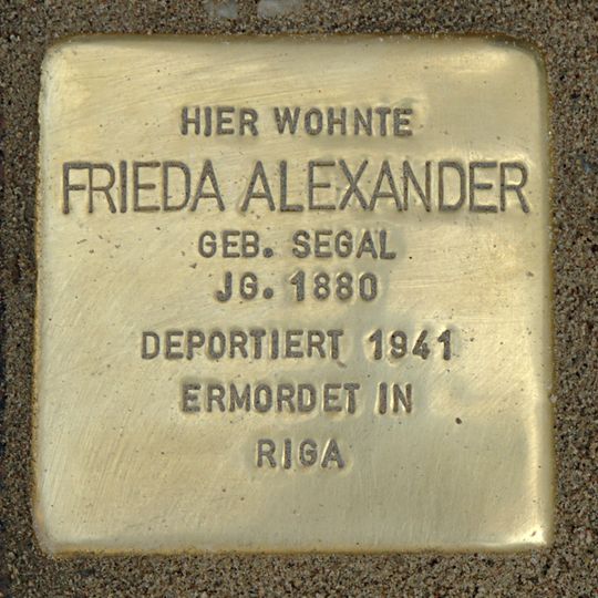 Stolperstein en memoria de Frieda Alexander