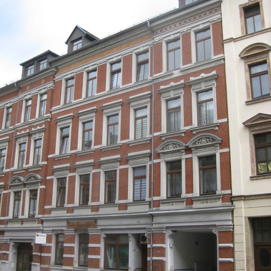 Mietshaus in geschlossener Bebauung Hainstraße 64