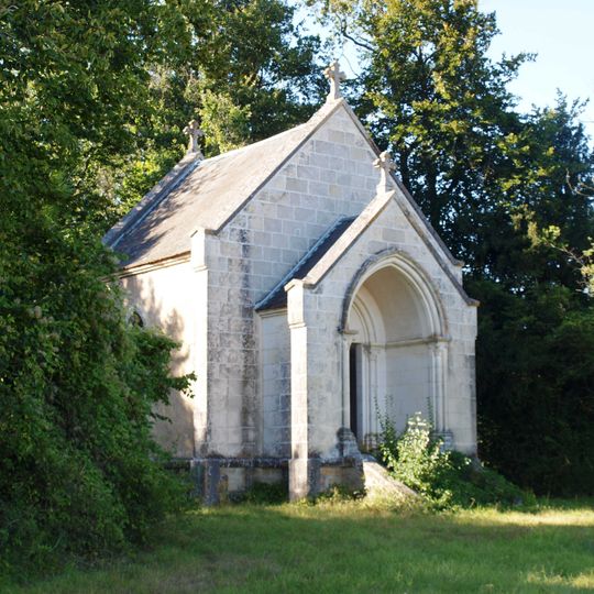 Chapelle du cimetière de Sainpuits