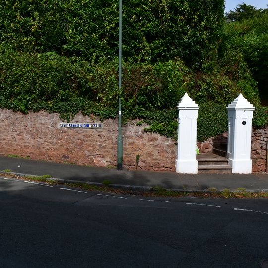 Garden Walls And Gate Piers To Nos 9, 11 And 13