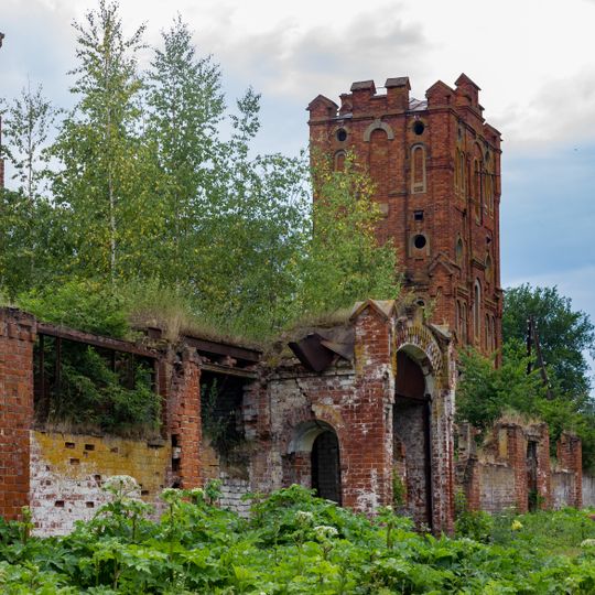 Скотный двор с водонапорной башней