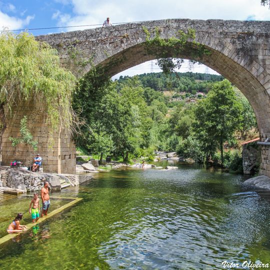 Ponte românica de Mondim da Beira