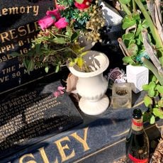 Elvis Presley Memorial Garden