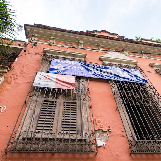 Imóvel à Rua Ribeiro de Almeida, nº 50