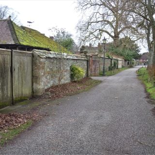 Boundary Wall And Gateway To North Of Nos 71A And 71B Along West Walk