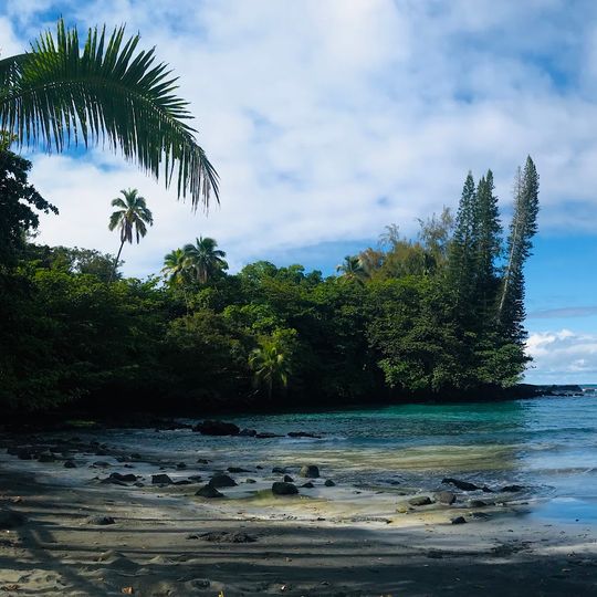 Keaʻau Beach