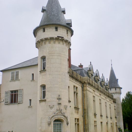 Château de l'abbaye de Chaumes-en-Brie