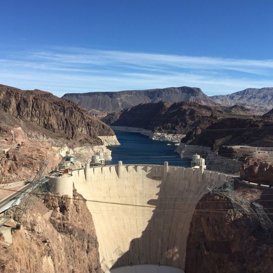 Presa Hoover