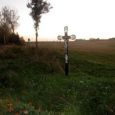 Kříž východně od Lnářů