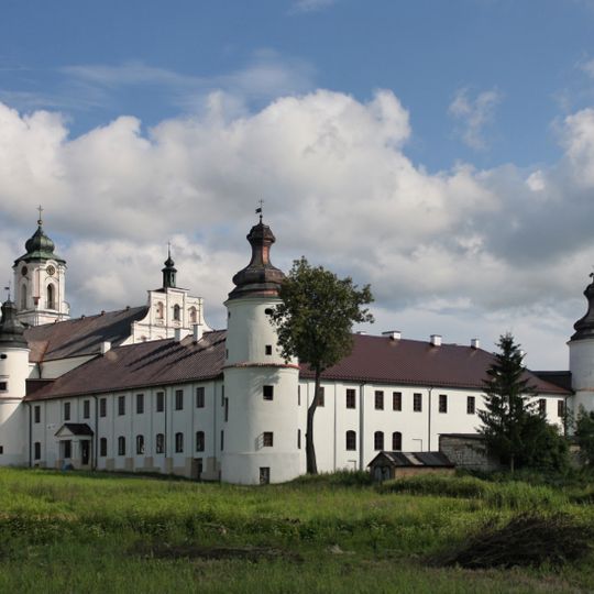 Klasztor, ob. dom kultury