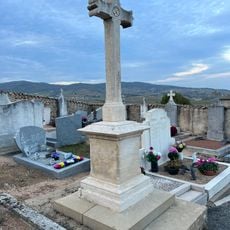 Cemetery cross of Arbuissonnas