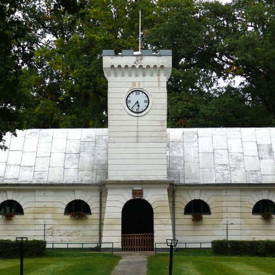 Stajnia „Zegarowa” Nr 7