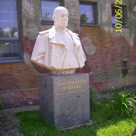 Socha maršála Rybalka v muzeu v Rokycanech