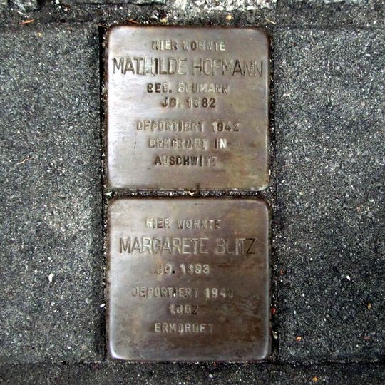 Stolperstein en memoria de Mathilde Hofmann