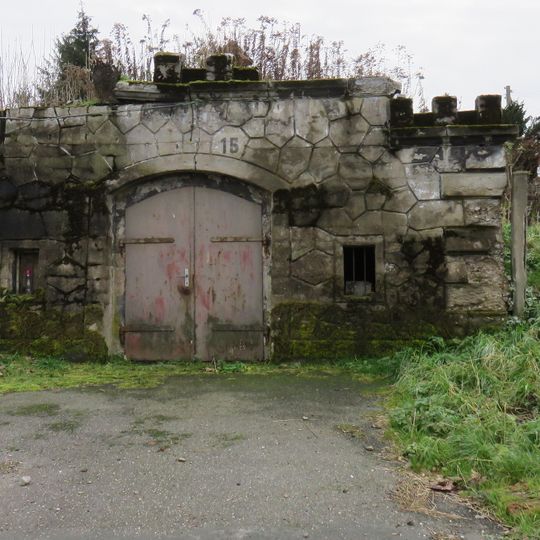 Mauer und Keller An der Dresdner Bahnlinie Chemnitz-Hilbersdorf