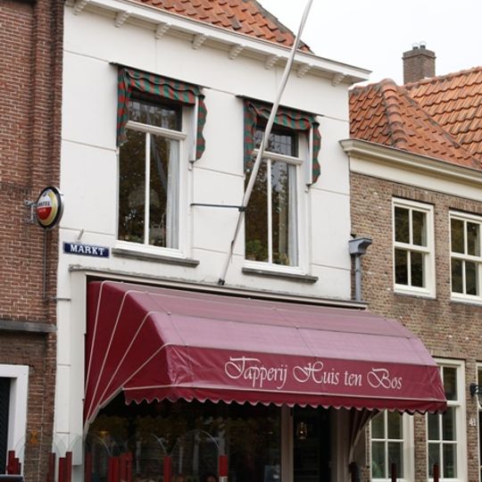 Markt 43, Geertruidenberg