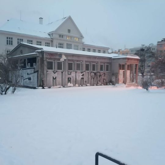 Školičky Hollarovo náměstí