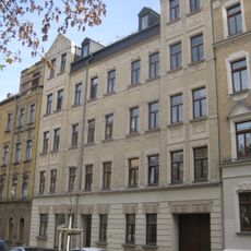 Mietshaus in geschlossener Bebauung Tschaikowskistraße 68