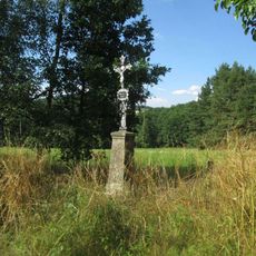 Kříž západně od Korytného rybníka