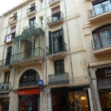 Habitatge al raval de Santa Anna, 16