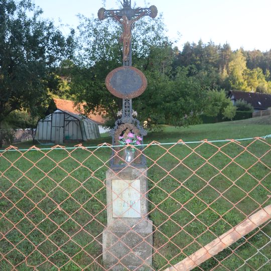 Kříž u domu 9 v Číchově