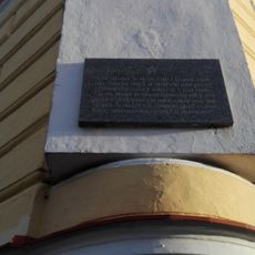 Pamětní deska sídla partyzánského štábu