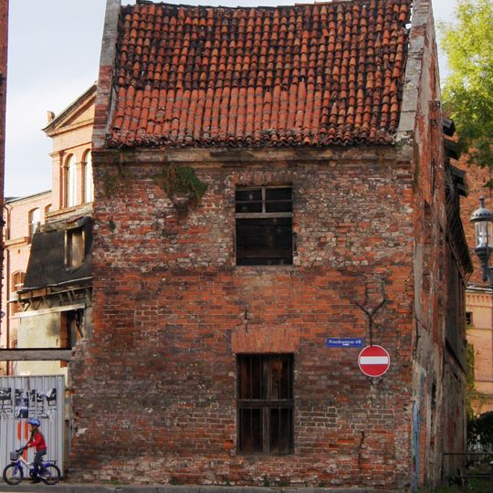 6c Przedzamcze Street in Toruń