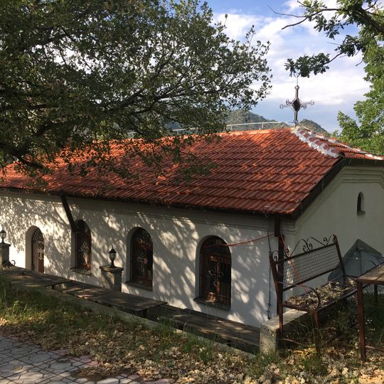 Црква „Св. Архангел Михаил“ - Скочивир