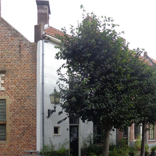 Peperstraat 1, Buren