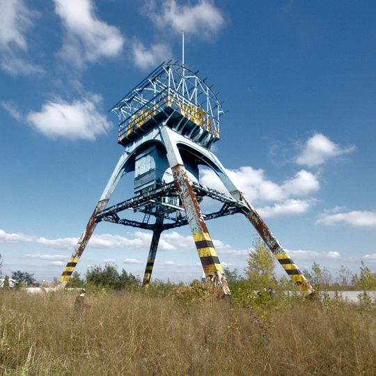 Wieża wyciągowa szybu II kopalni Polska