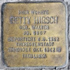 Stolperstein en memoria de Betty Hirsch