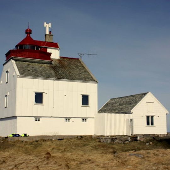 Kalsholmen Lighthouse