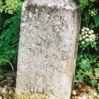 Milestone At South-East Corner Of Junction Of Bracknell Road And Church Lane