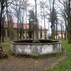 Kašna v Chotěšově u kláštera