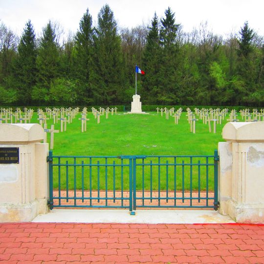 Nécropole nationale de Lacroix-sur-Meuse