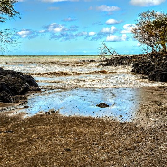 Kaluhikaa Beach