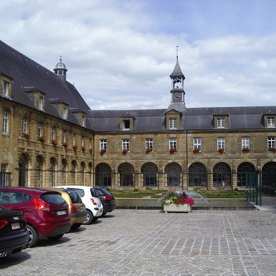 Monastère de Mouzon