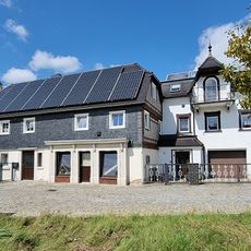 Wohnhaus mit späterem Ladeneinbau Wilthener Straße 1