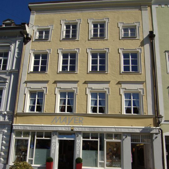 Altes Kaufmannshaus, jetzt Wohn- und Geschäftshaus