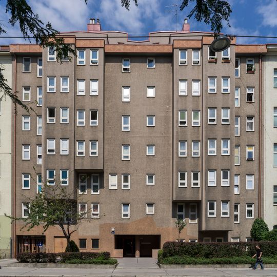 Wohnhausanlage Vorgartenstraße 177