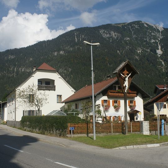 Kruzifix bei der Pfarrkirche