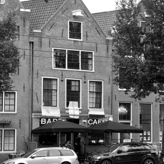 Pand met gevel onder latere punttop