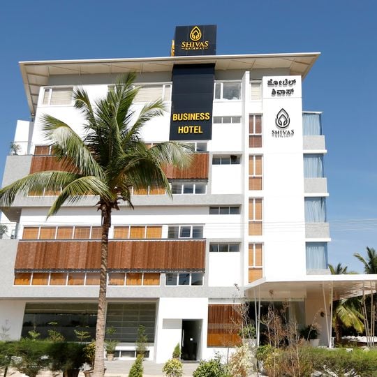 Shivas Gateway Hotel