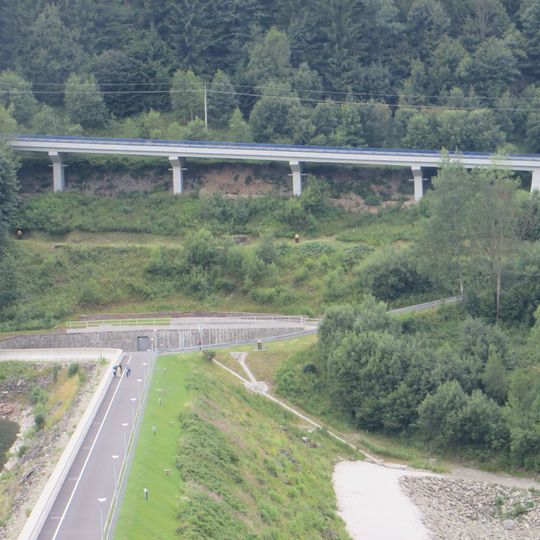 Estakáda silnice I/56 u přehrady Šance