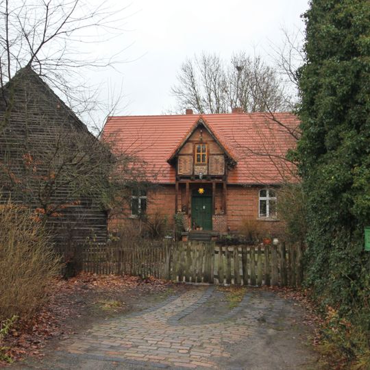 Wohnhaus, Scheune und Seitengebäude eines Dreiseithofes Hammer 3