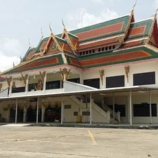 Wat Bua Roi