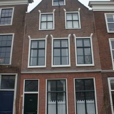 Nieuwe Rijn 104, Leiden