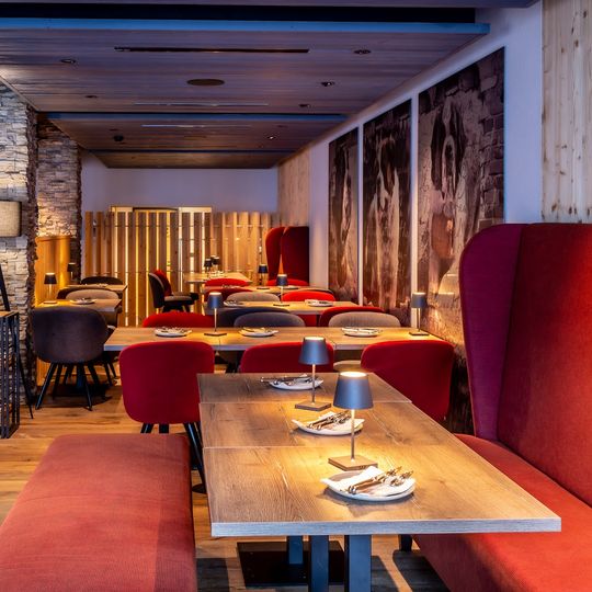 Barrys Restaurant, Bar & Lounge