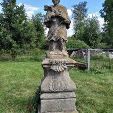 Socha svatého Jana Nepomuckého u domu 44 v Horním Podluží