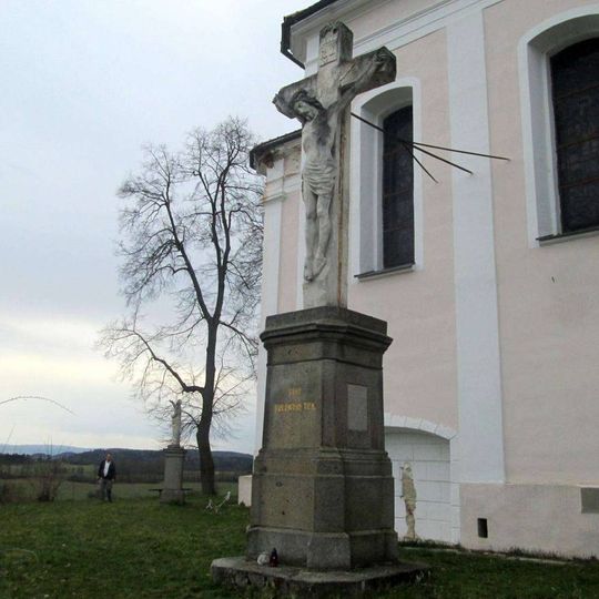 Kříž za kostelem v Nalžovských Horách